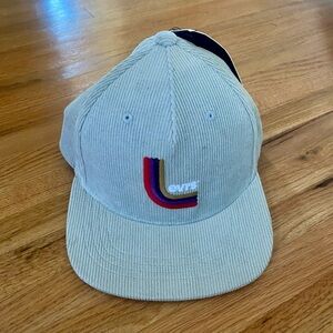 Levi's Corduroy L Capris Baseball Cap Hat 110 Flexfit Cream Logo One Size